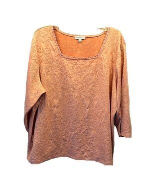 Ophelia Roe Top, 2X, Lt Orange w/lace look, PTP 26”, L26”, 95% Poly, 5% Spandex